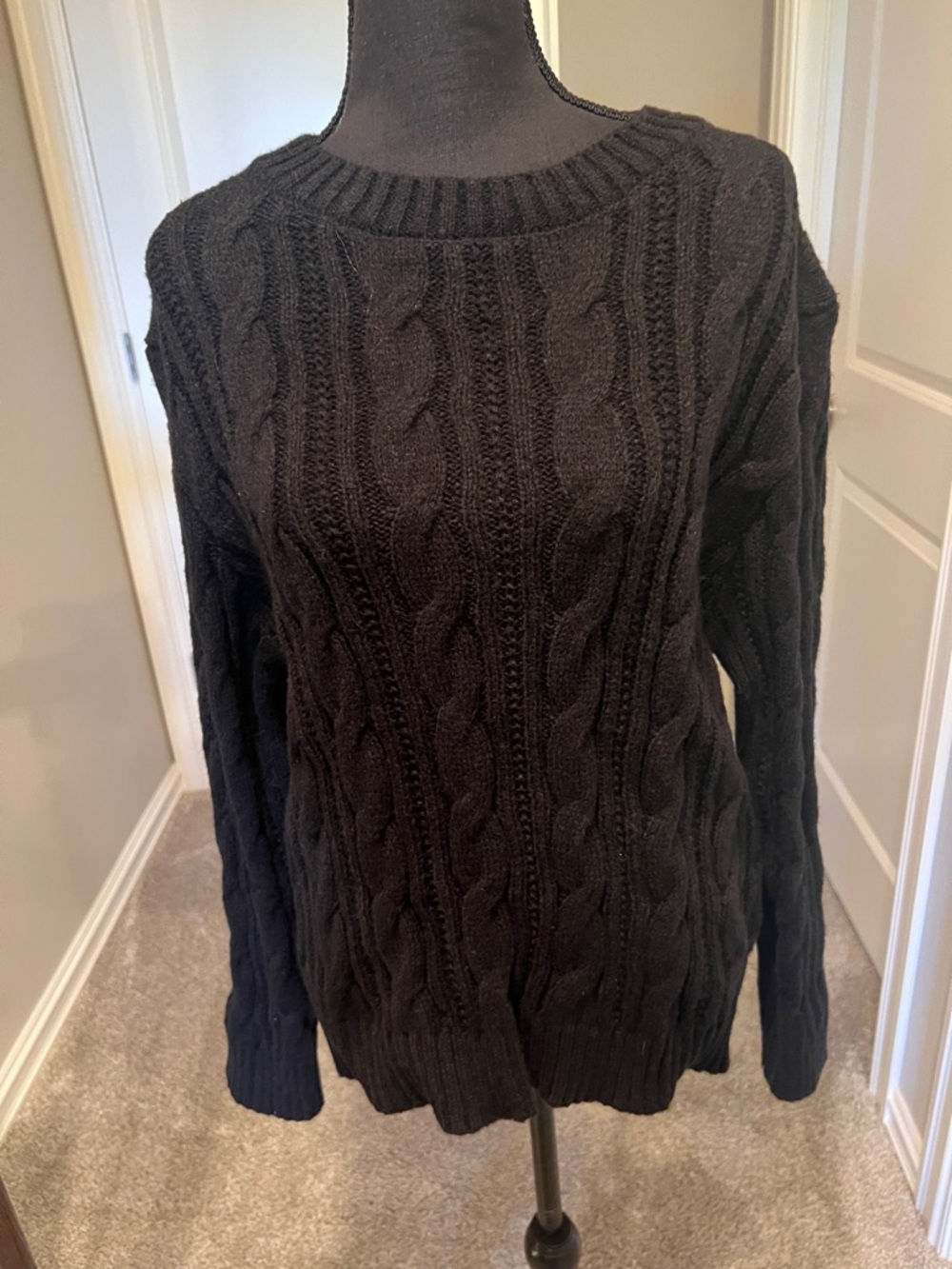 🎯SHEIN Black Cable Knit Scoopneck Sweater